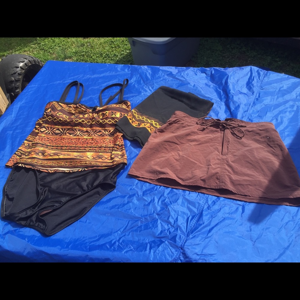 KIM ROGERS SWIMSUIT - Picture 2 of 2